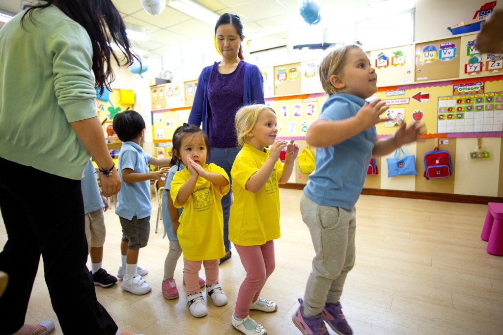 Kindergarten children in a line by height
